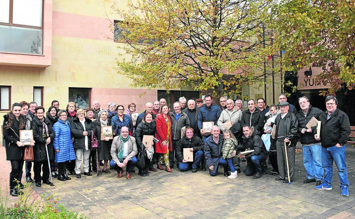 Ocón homenajea a sus alcaldes y ediles desde 1979