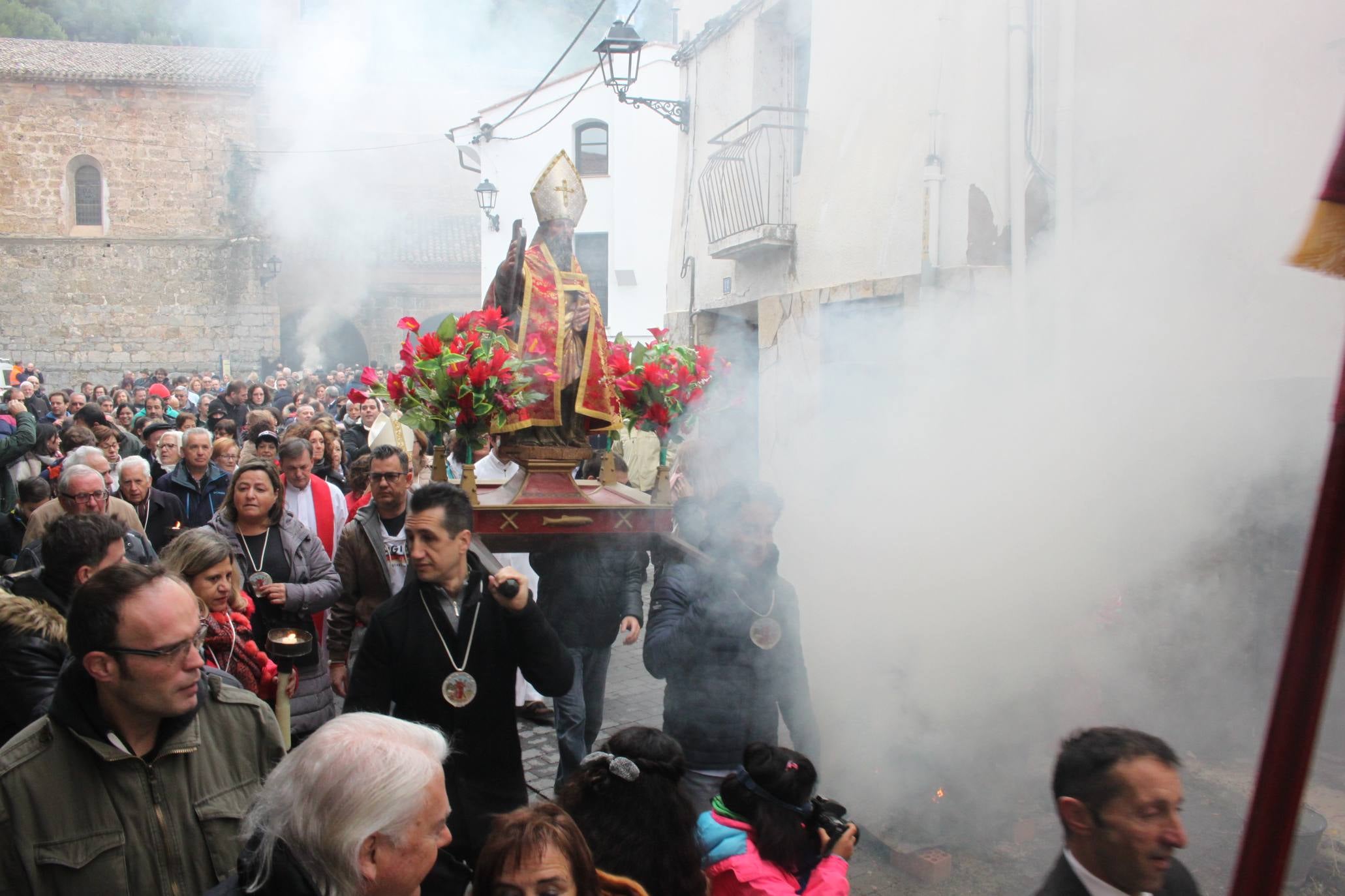 Impresionante, como cada año, la Procesión del Humo de Arnedillo. 