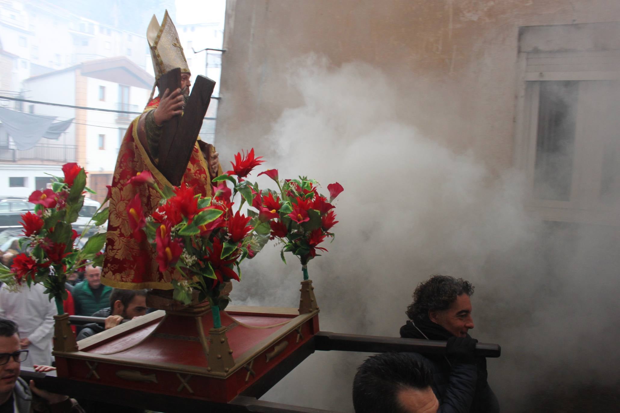 Impresionante, como cada año, la Procesión del Humo de Arnedillo. 