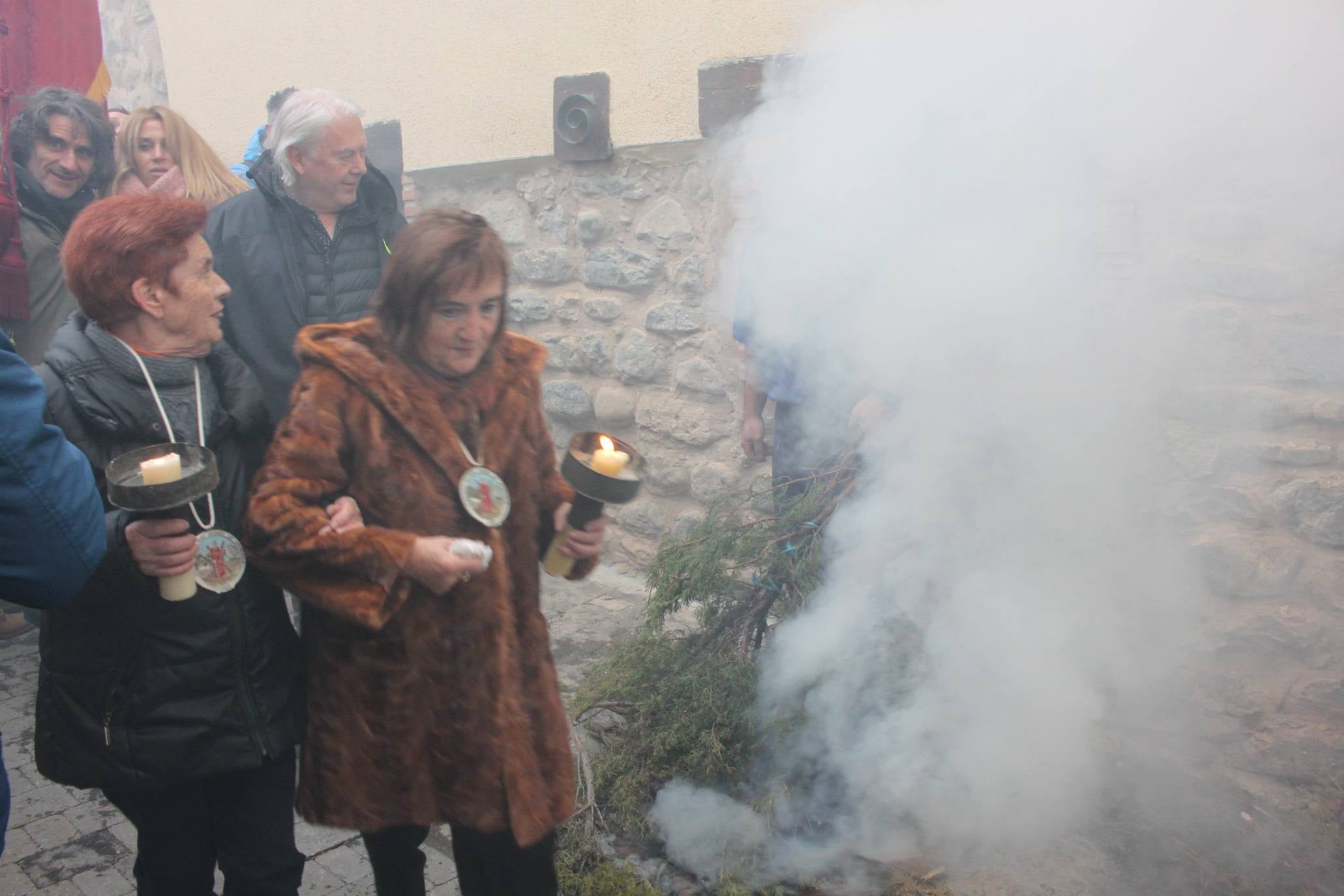 Impresionante, como cada año, la Procesión del Humo de Arnedillo. 