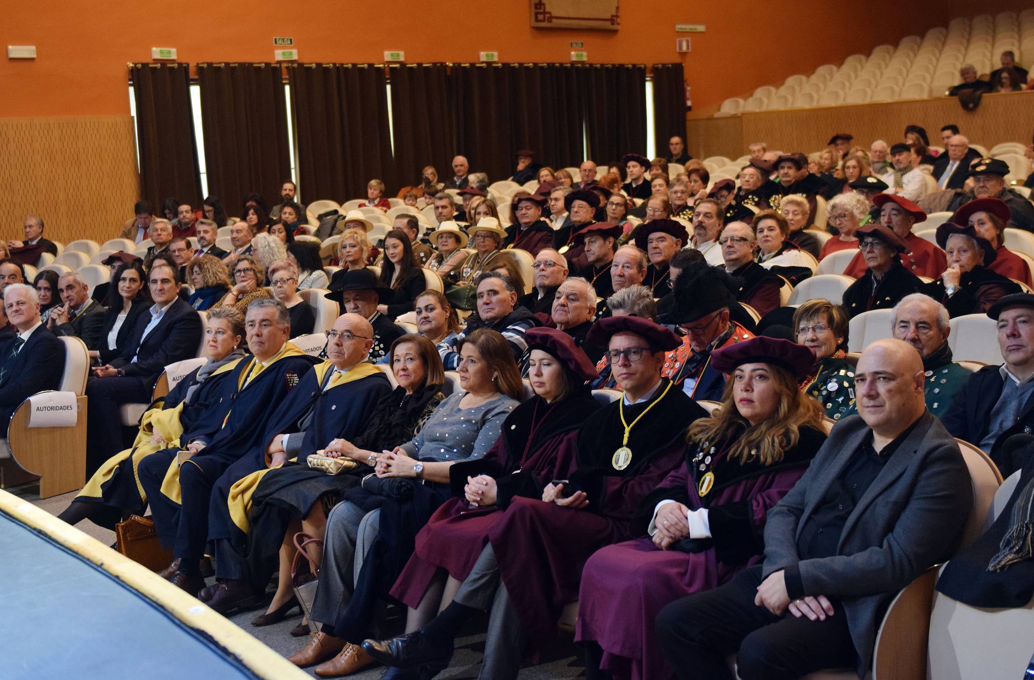 Fotos: Concha Andreu, Andrés Pascual y la CLA Pepe Eizaga, cofrades de mérito del Rioja