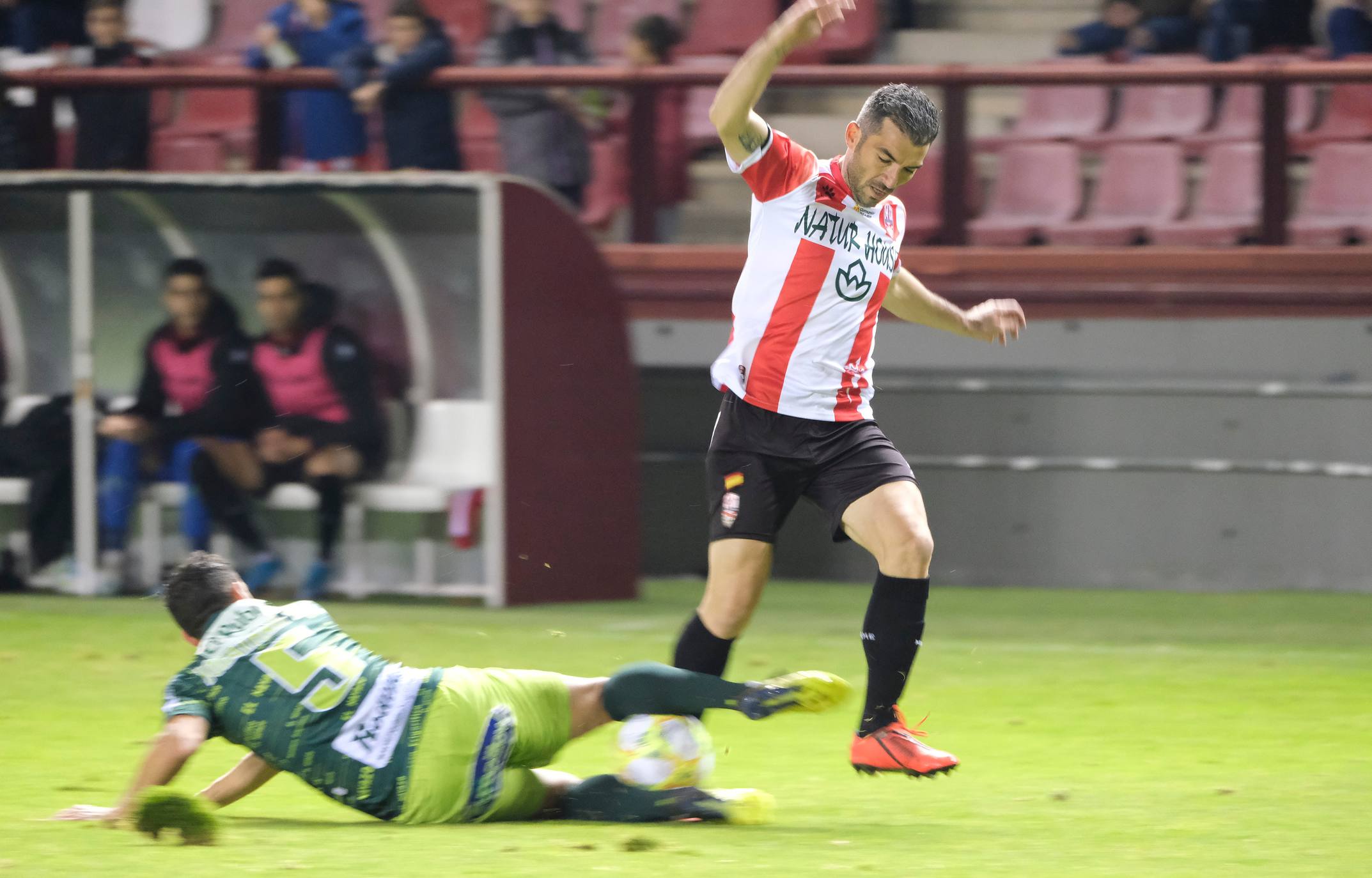 Los blanquirrojos se han impuesto en Las Gaunas con los goles de Olaetxea y Javi Álamo. 