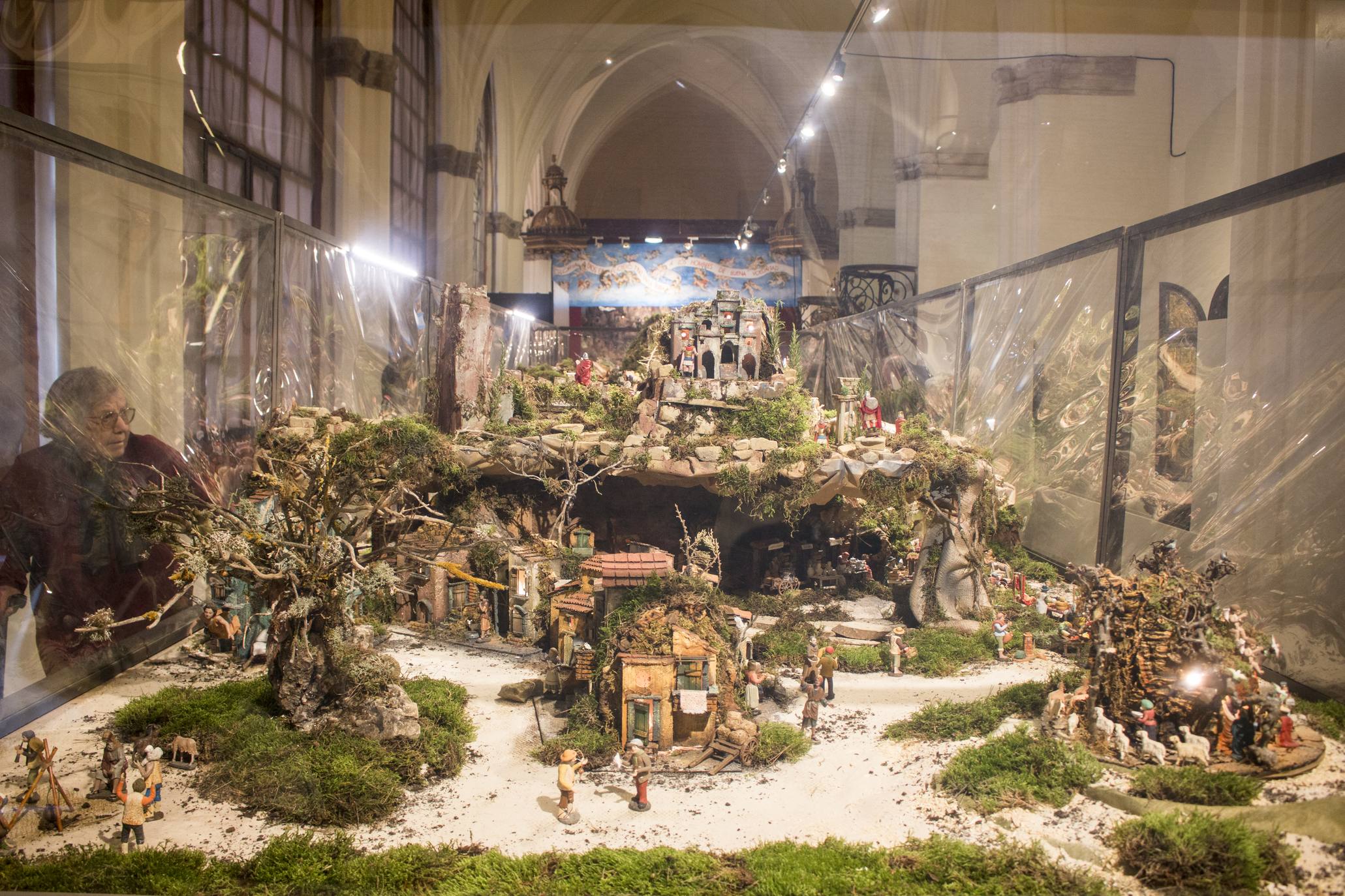 El belén napolitano vuelve a lucir en la Catedral de Santo Domingo