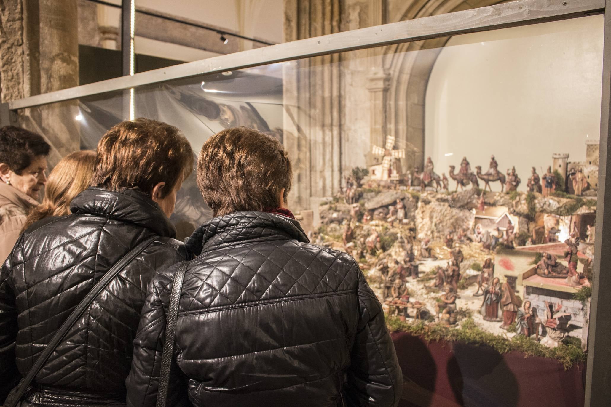 El belén napolitano vuelve a lucir en la Catedral de Santo Domingo