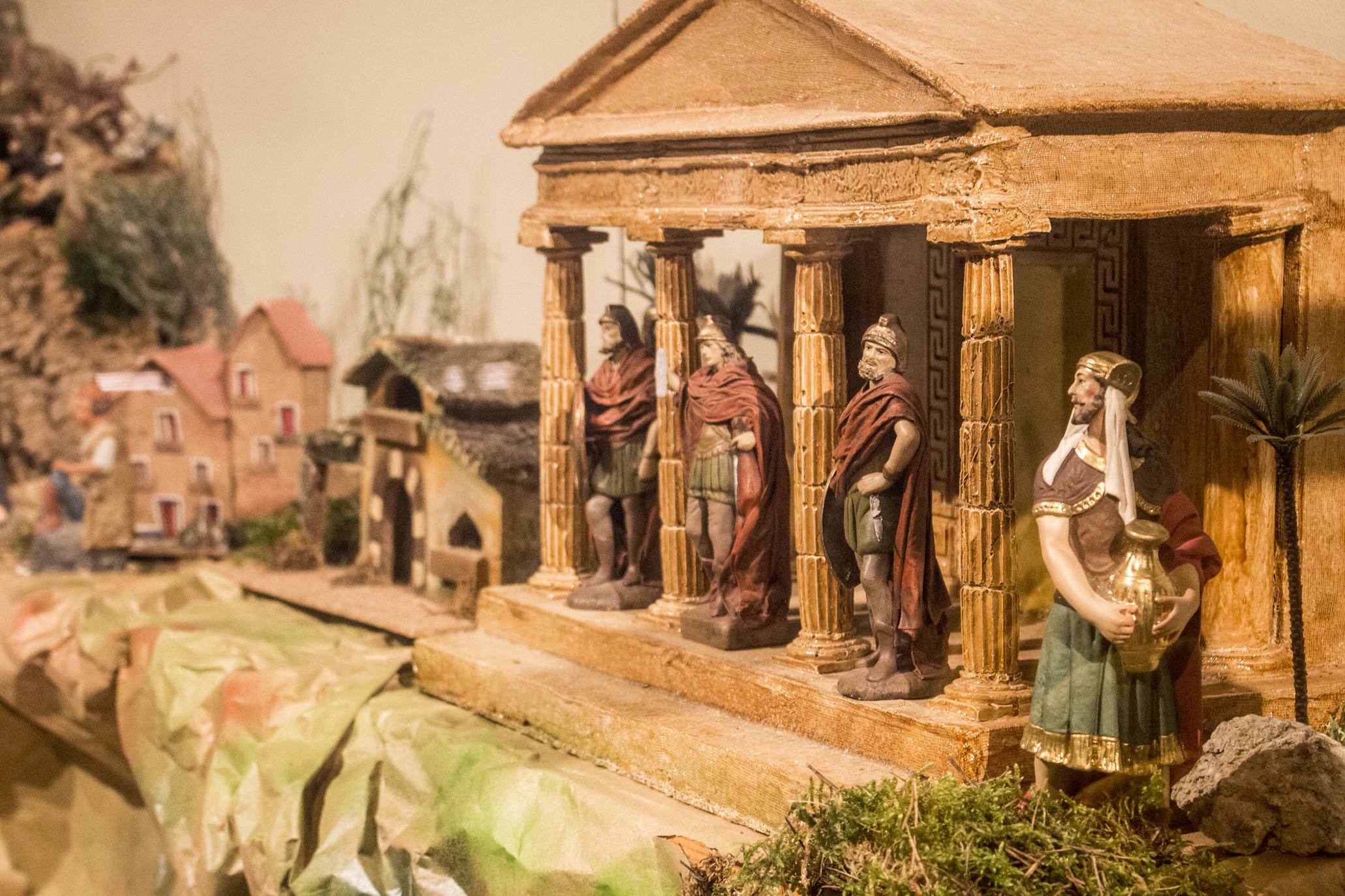 El belén napolitano vuelve a lucir en la Catedral de Santo Domingo