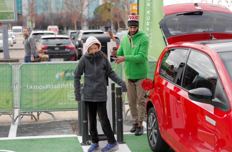 Fotos: Greta Thunberg se une a la sentada por la inacción contra la emergencia climática