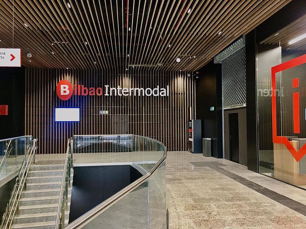 Ocho años y 22 millones de euros después, la nueva estación empieza a dar servicio y salda con éxito su primera prueba de fuego: el puente de diciembre