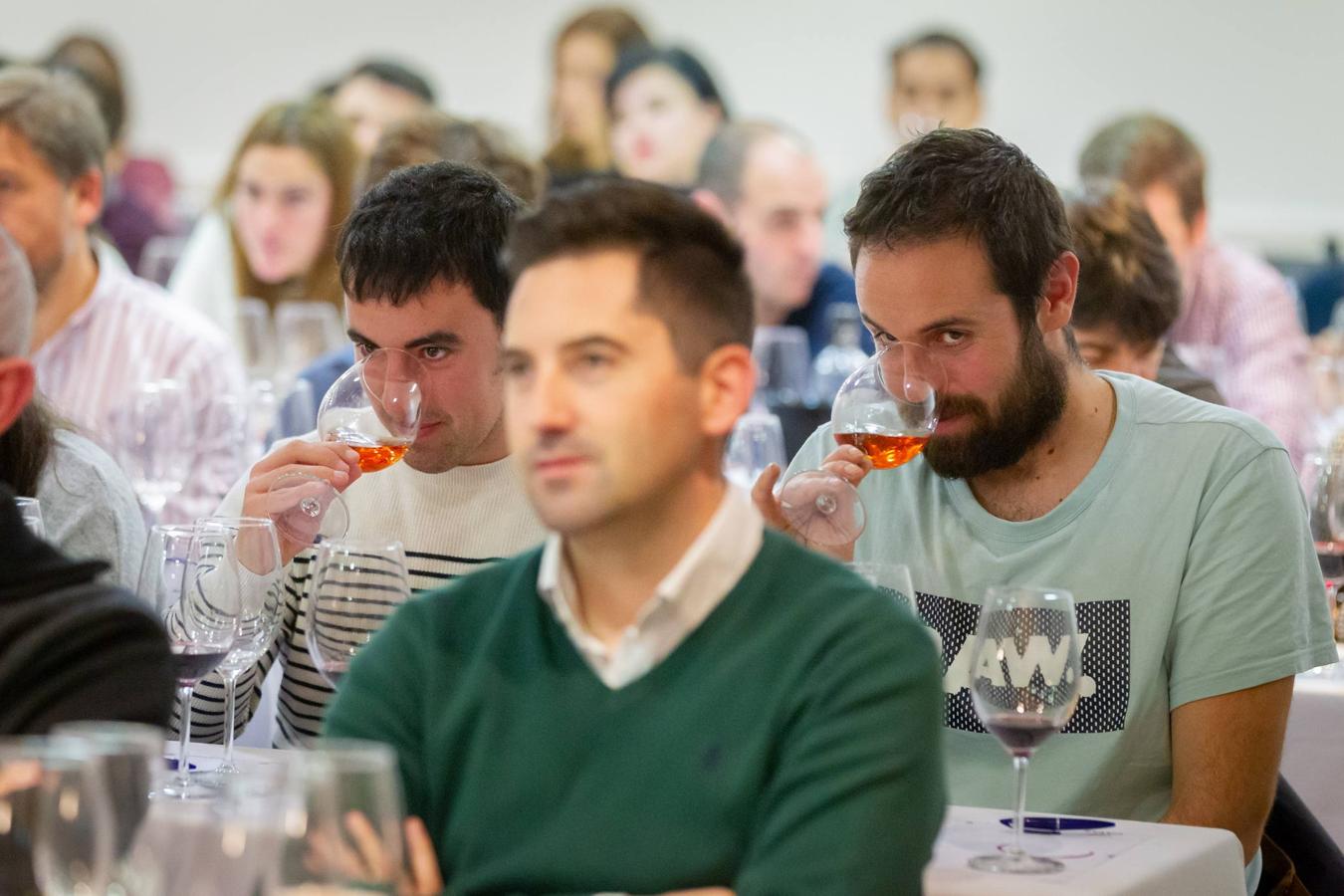 Roberto de Carlos, enólogo de Carlos Serres, presentó anoche la nueva gama Onomástica de esta centenaria bodega jarrera en el Club de Catas.