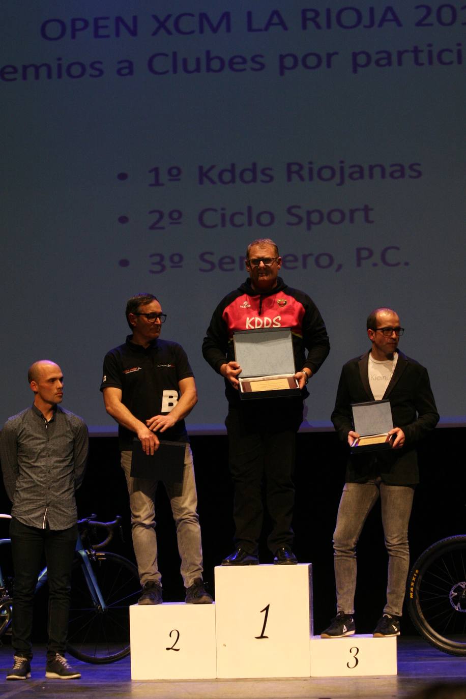 La cita se ha celebrado este sábado en el teatro Cervantes. 