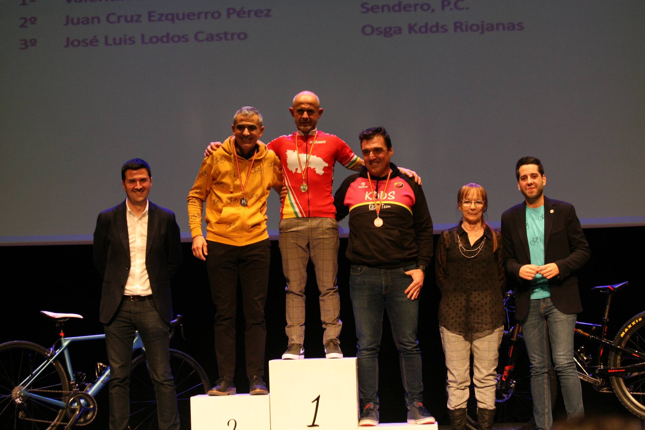 La cita se ha celebrado este sábado en el teatro Cervantes. 