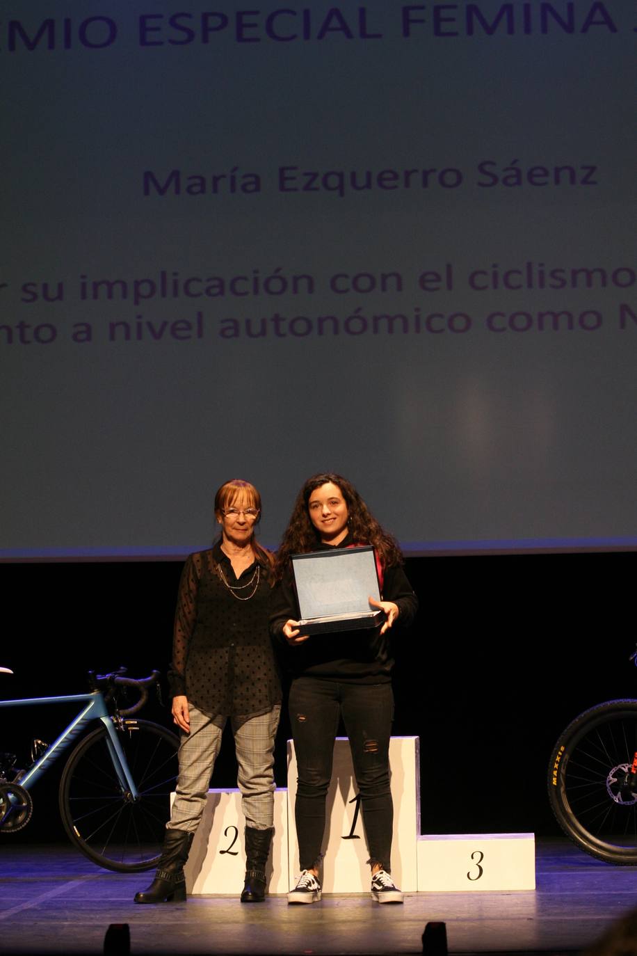 La cita se ha celebrado este sábado en el teatro Cervantes. 