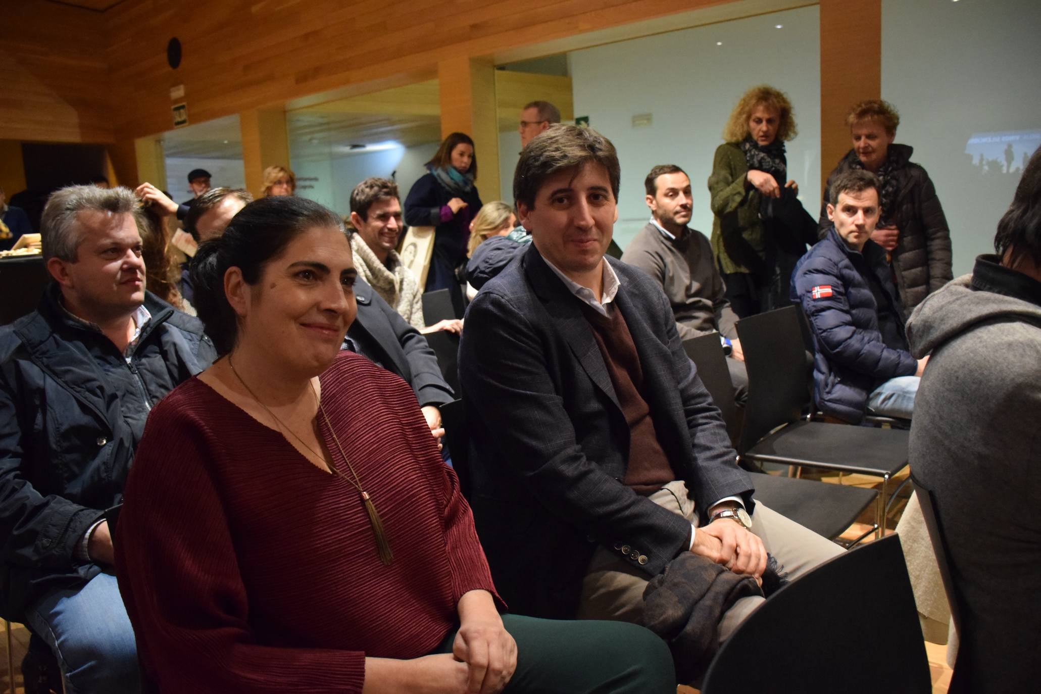 Fotos: Alberto Gil y Antonio Remesal presentan en el Espacio Lagares el libro-guía &#039;Rioja: vinos silenciosos&#039;