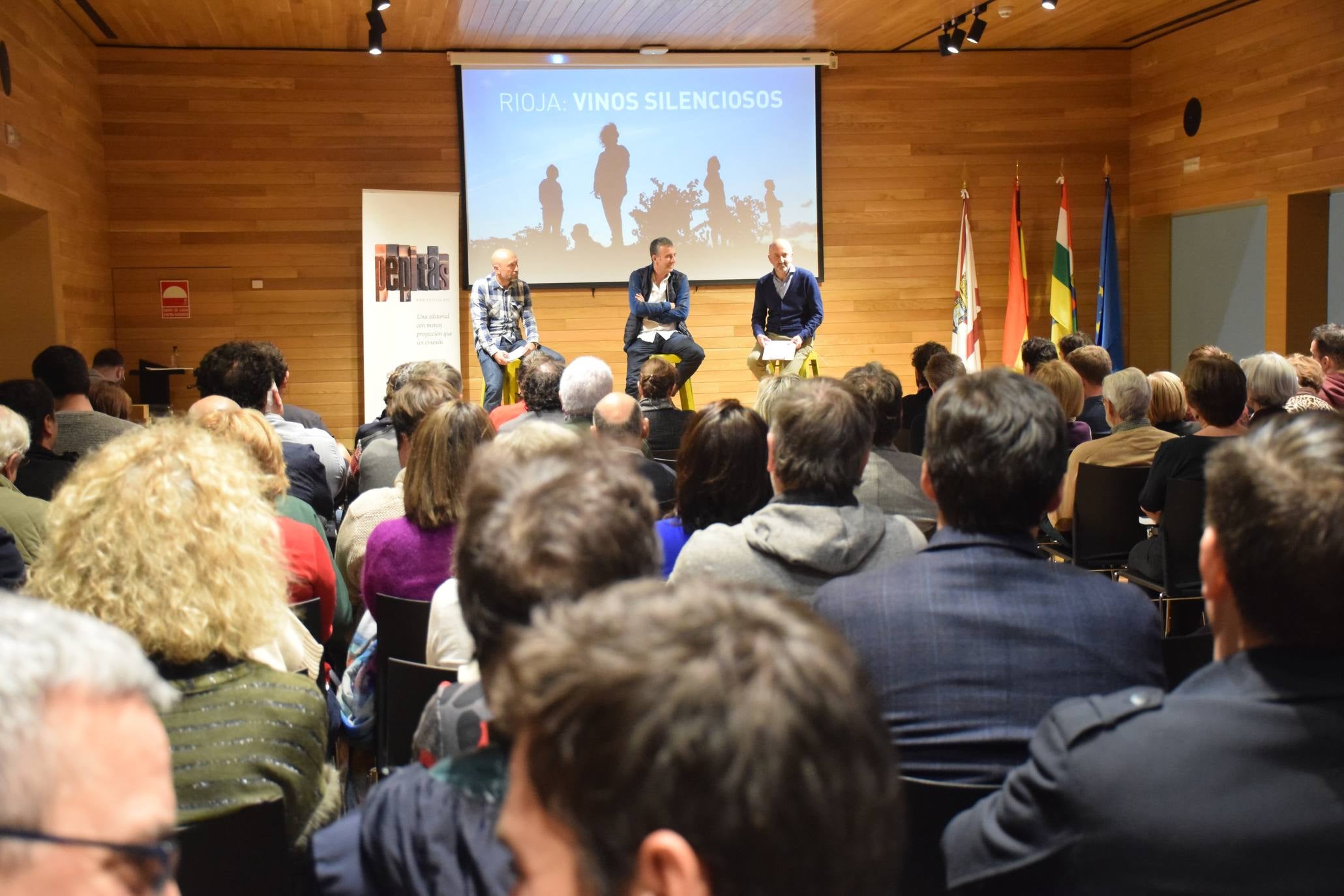 Fotos: Alberto Gil y Antonio Remesal presentan en el Espacio Lagares el libro-guía &#039;Rioja: vinos silenciosos&#039;