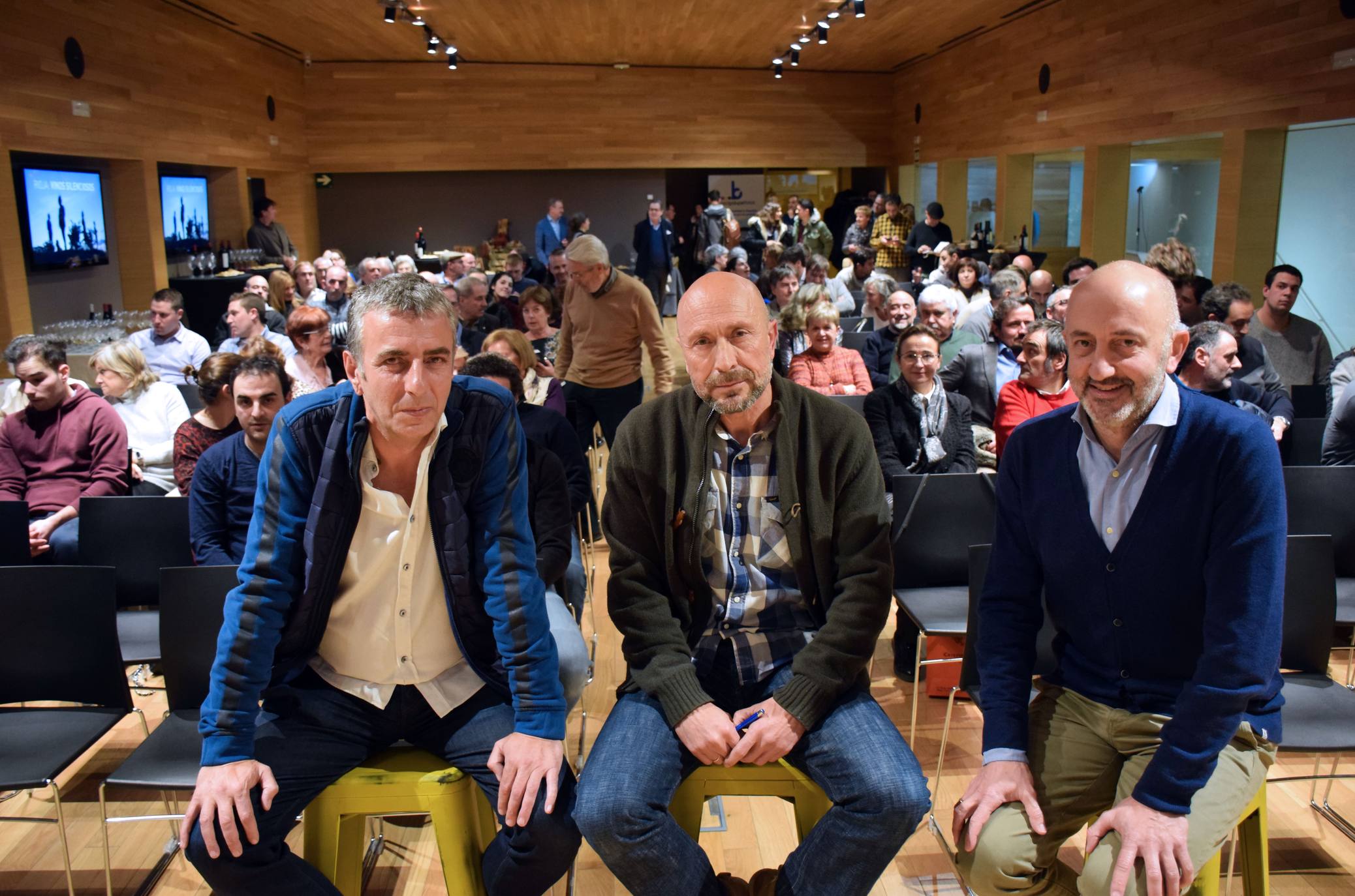 Fotos: Alberto Gil y Antonio Remesal presentan en el Espacio Lagares el libro-guía &#039;Rioja: vinos silenciosos&#039;