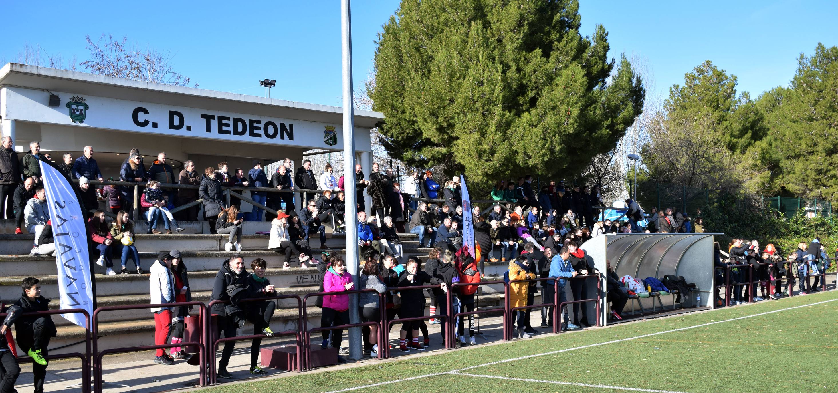 Las madres del Tedeón, Atlético Revellín y EDF Logroño se citaron en Navarrete por una causa por la que siempre hay que pelar, la lucha contra el cáncer, y lograron recaudar 2.172 euros.