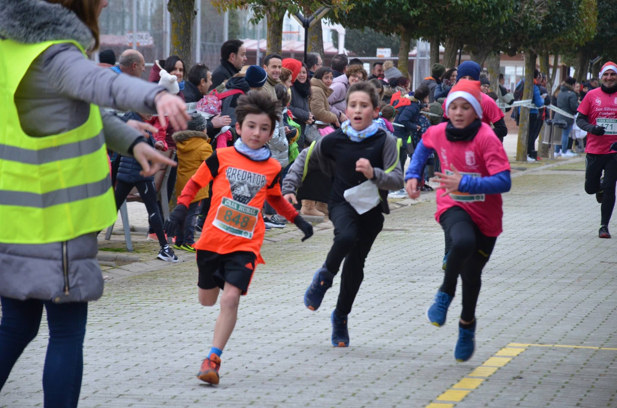 Humor y disfraces en la San Silvestre de Calahorra