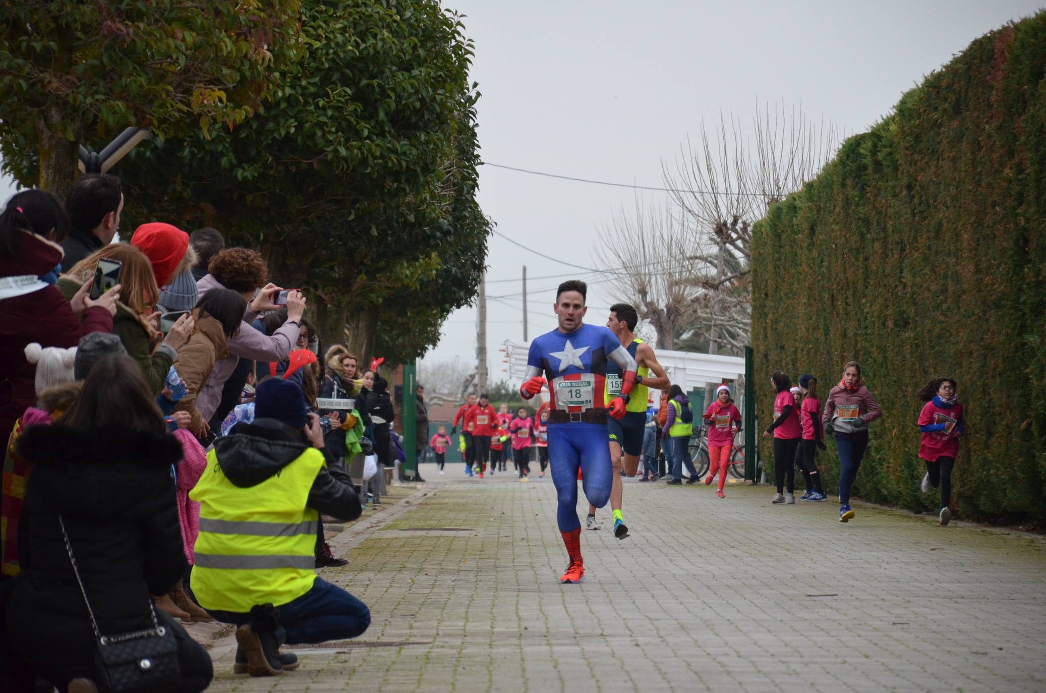 Humor y disfraces en la San Silvestre de Calahorra