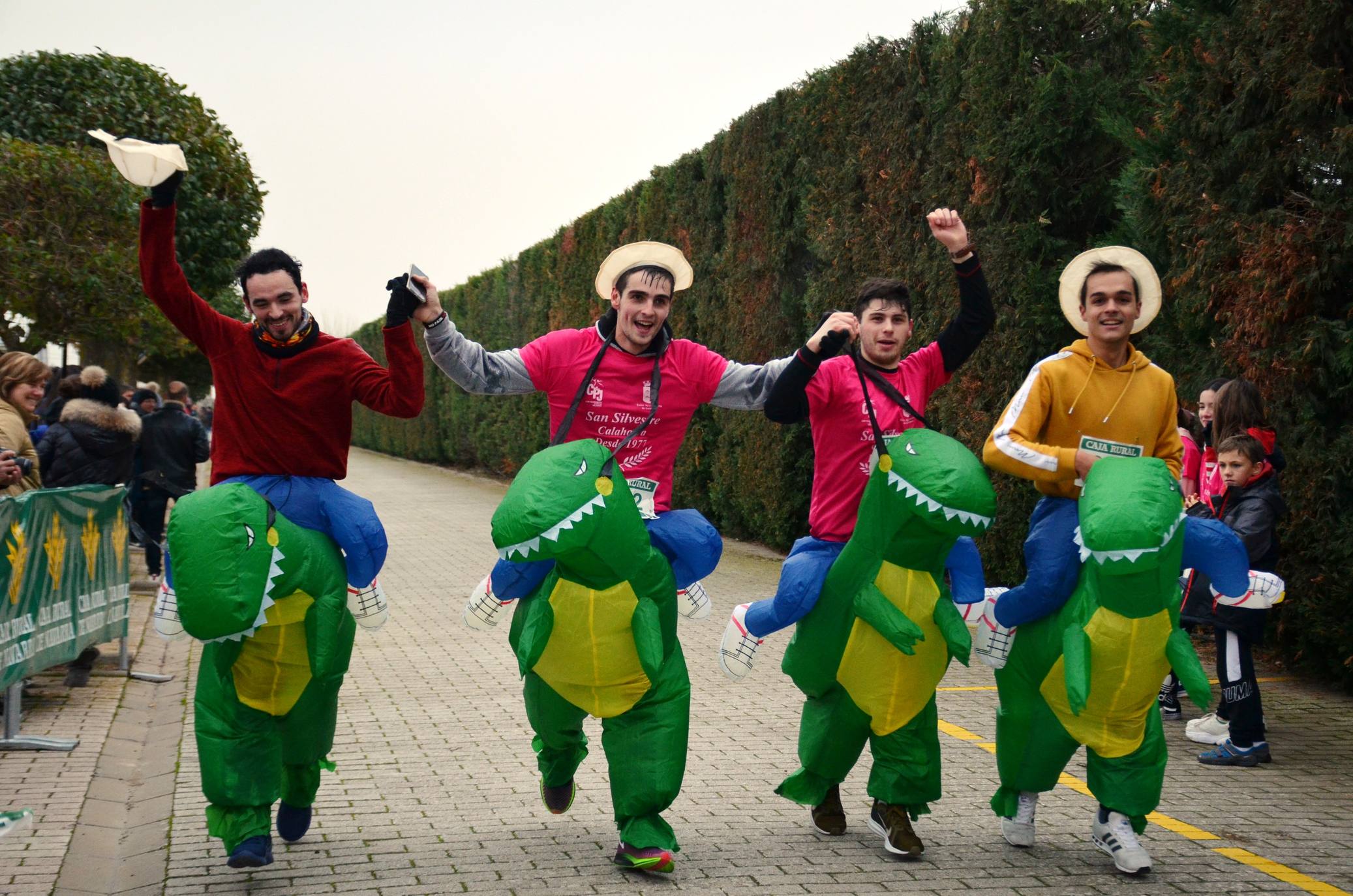 Humor y disfraces en la San Silvestre de Calahorra