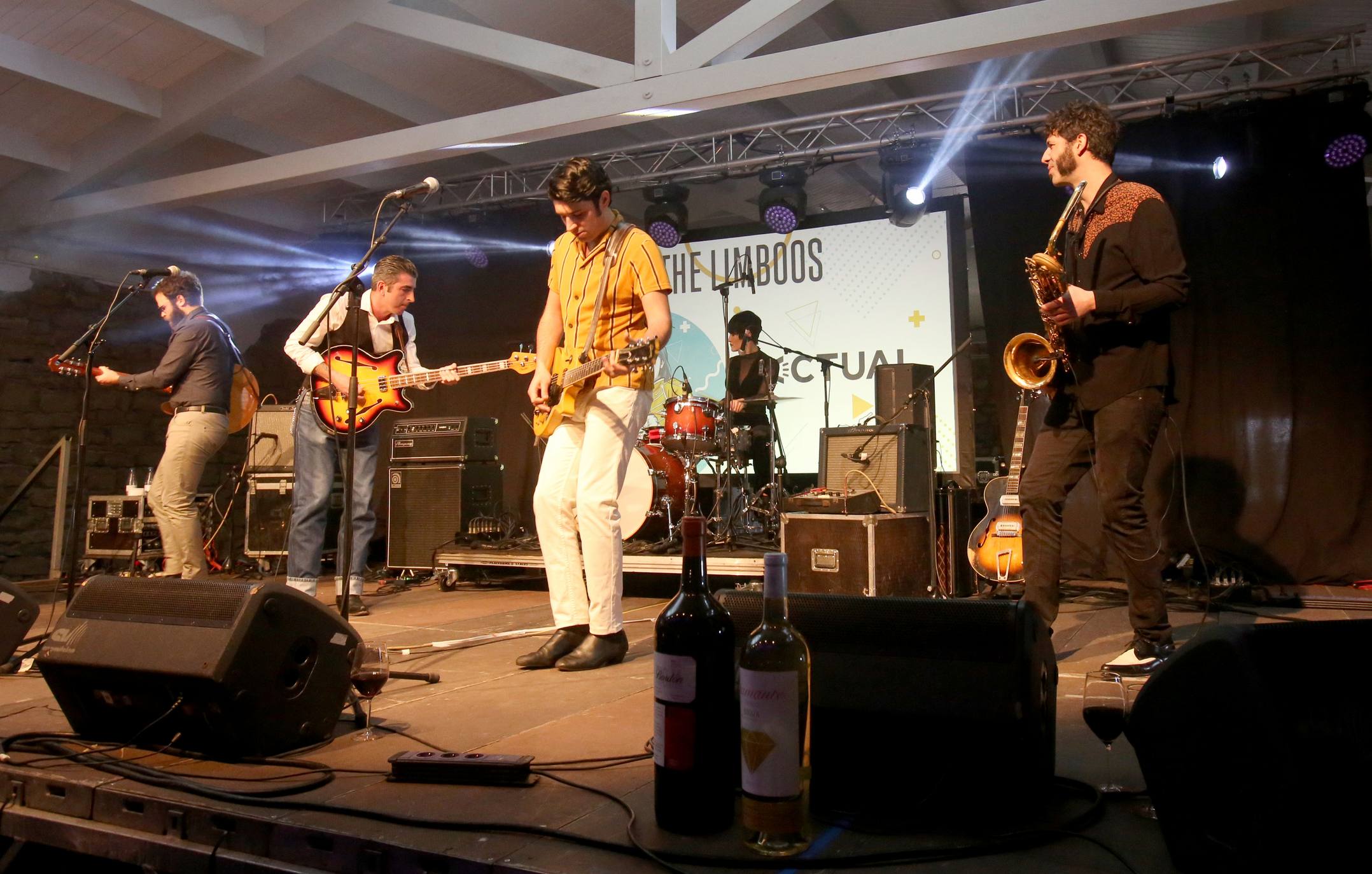 María Yfeu y The Limboos, en el Vermú de Actual protagonizaron el primer vermú del Festival Actual.