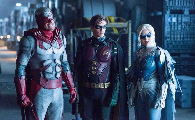 Un fotograma de la segunda temporada de 'Titans'.