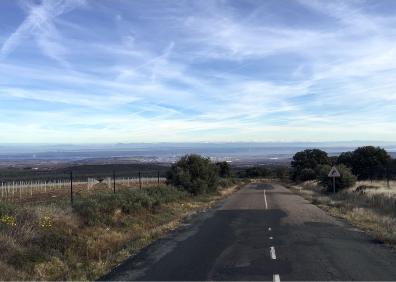 Imagen secundaria 1 - Casas de Carbonera, carretera de Tudelilla y calle de Pradejón 