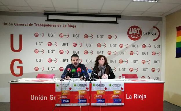 Izquierdo y Del Vigo, durante la rueda de prensa que ofrecieron ayer. 