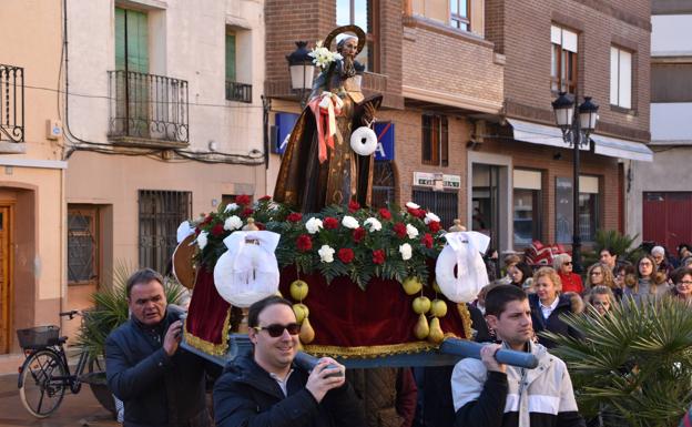 En Rincón de Soto, hubo procesión después de la misa. 