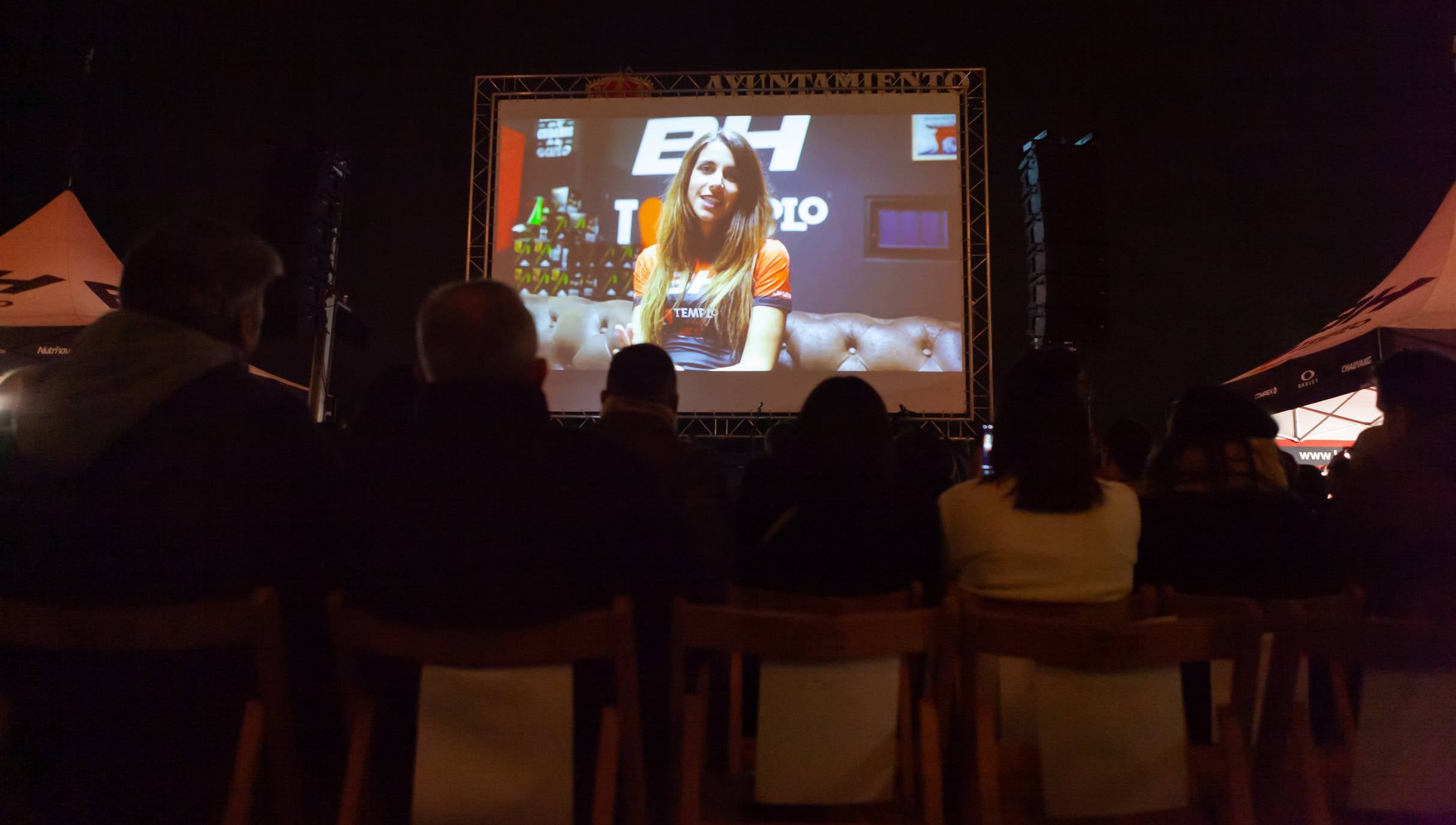 Presentación del equipo BH Templo Cafés UCC de bicicleta de montaña