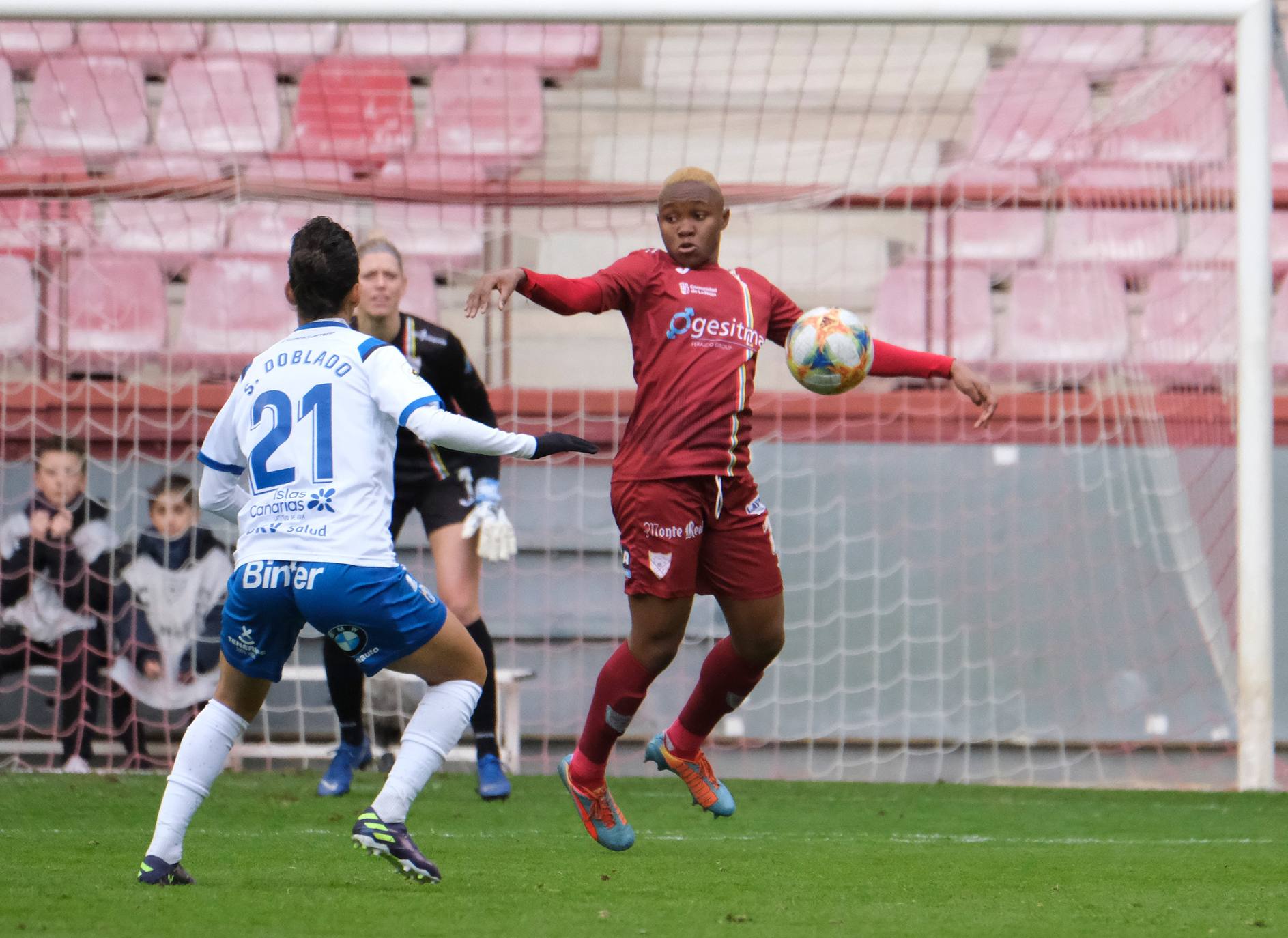 Riojanas y canarias han firmado tablas en Las Gaunas y la delantera zambiana se ha despedido de la afición riojana.