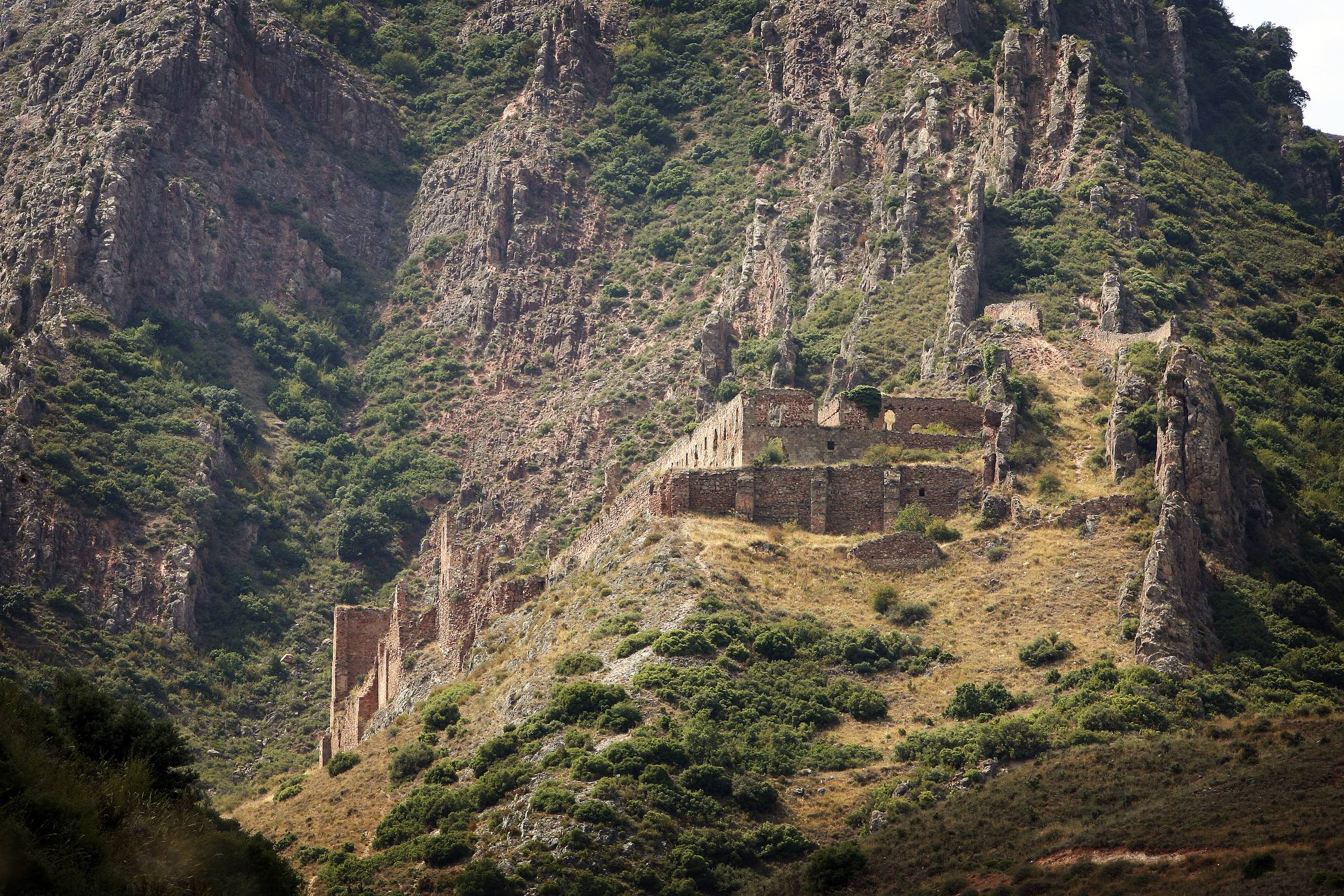 Ruinas del monasterio cisterciense de San Prudencio, ubicado en el barranco de Fuentezuela de la localidad de Clavijo