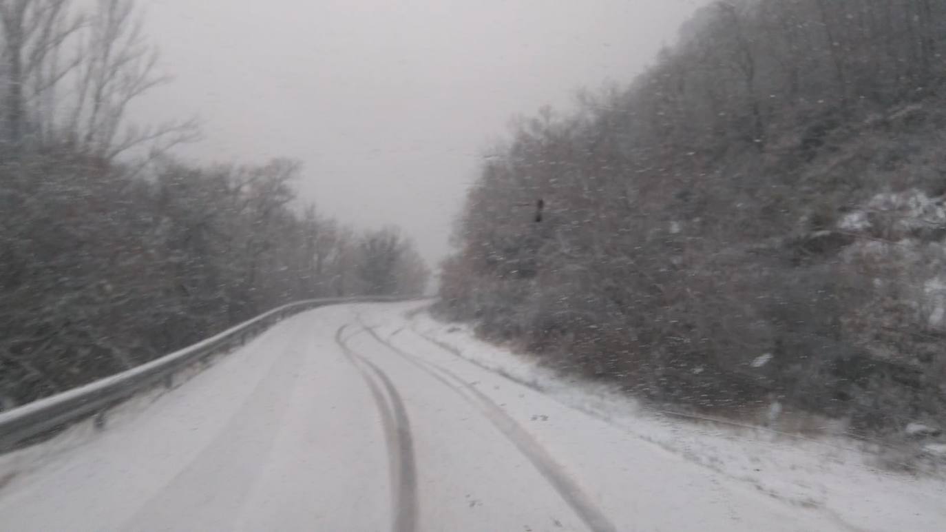 Tal y como anunció ayer la Aemet, los riojanos somos testigos hoy de la alerta amarilla por nieve