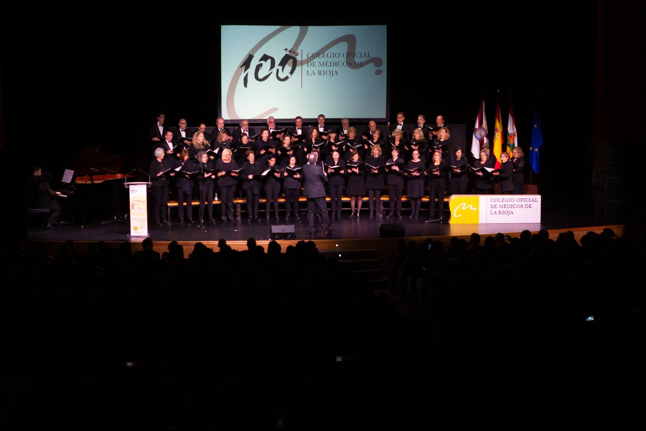 El Colegio Oficial de Médicos de La Rioja entrega sus galardones