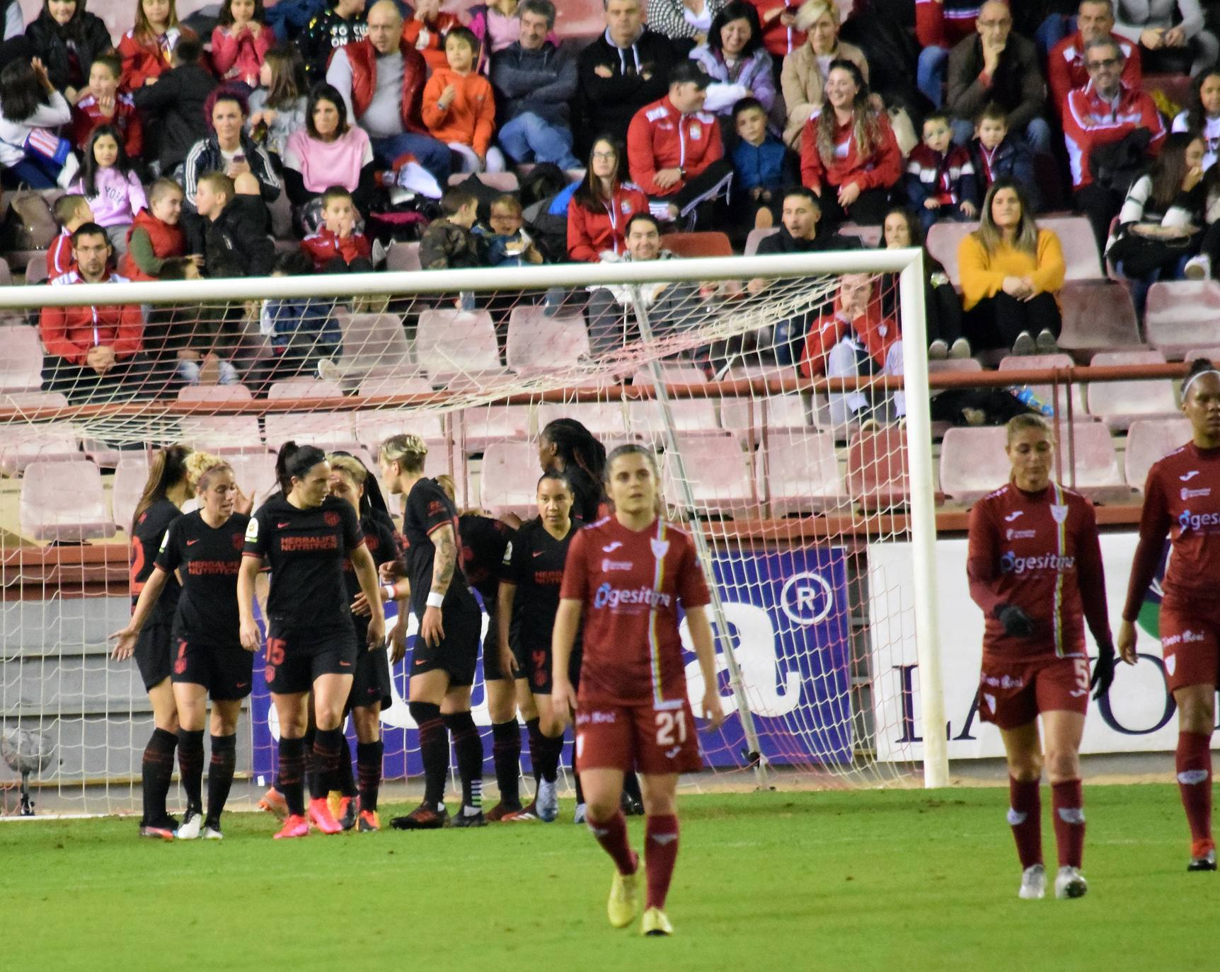 Fotos: El Atlético toma Las Gaunas