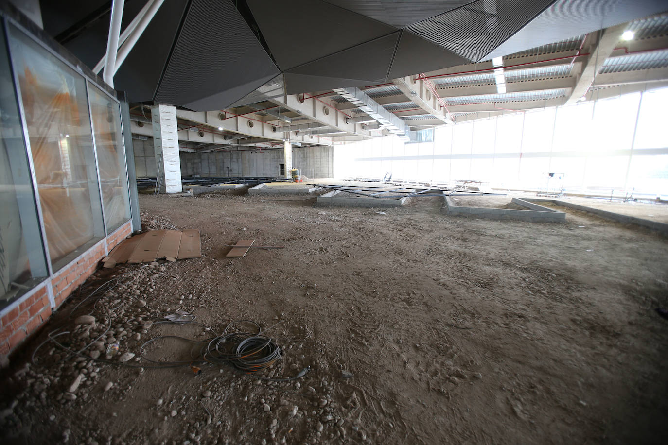 Fotos: La nueva estación de autobuses de Logroño toma forma