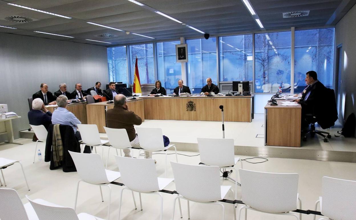 «Nos hicieron una oferta, me dijeron que era buena y me fui de la sociedad», señala Beltrán en el juicio contra Muñoz