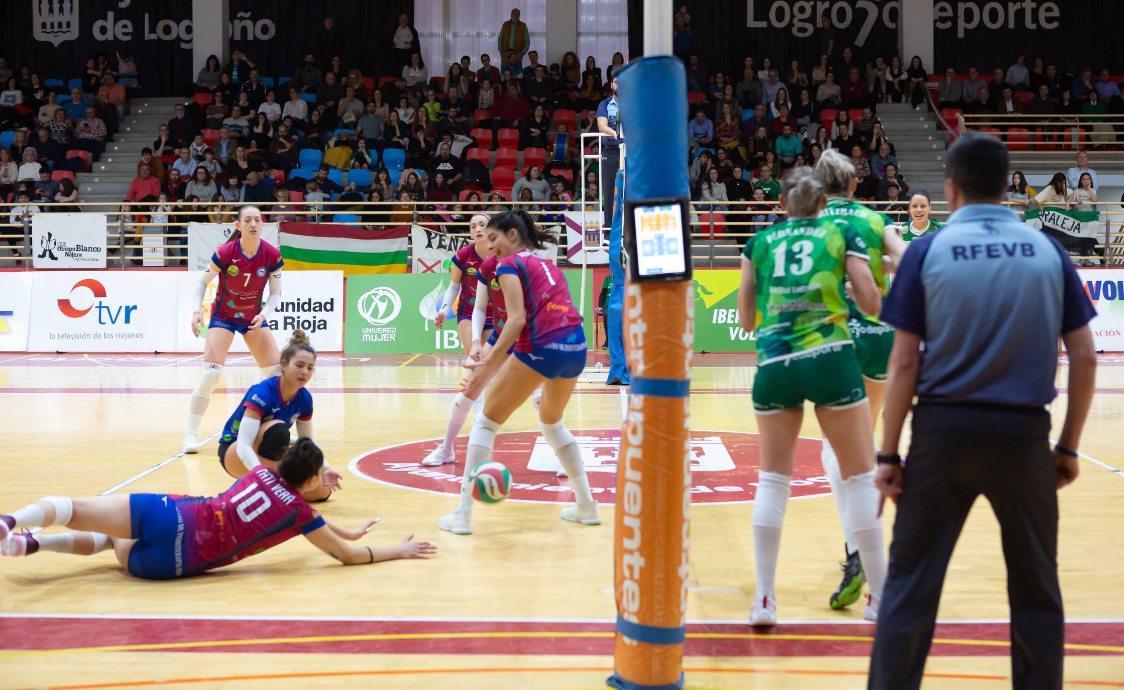 Fotos: El May Deco se impone al OSACC Haro en el derbi