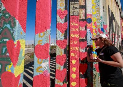 Imagen secundaria 1 - Imágenes del muro durante la actividad. 