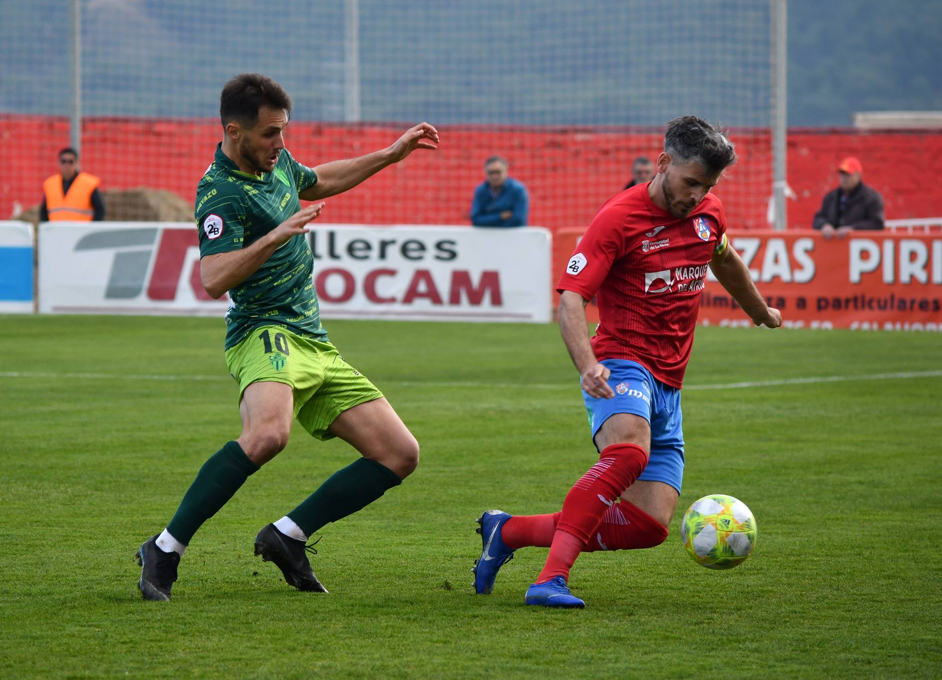 Fotos: El Guijuelo se impone en La Planilla