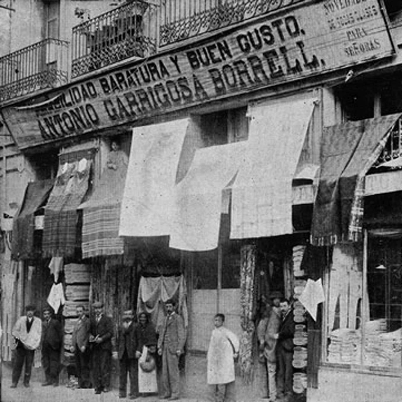 Almacenes Garrigosa, en la calle Sagasta, en los albores del siglo XX