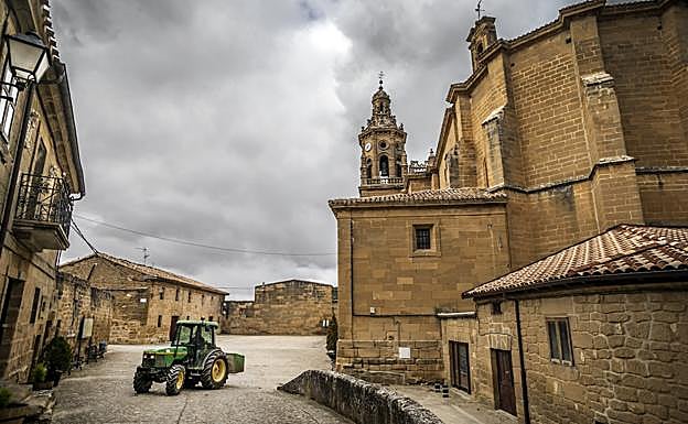 Imagen principal - Ábalos y Briñas. Fotos de Justo Rodríguez