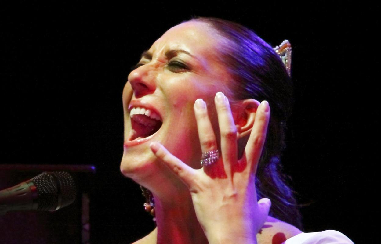 La cantaora de Granada Marina Heredia en una actuación.