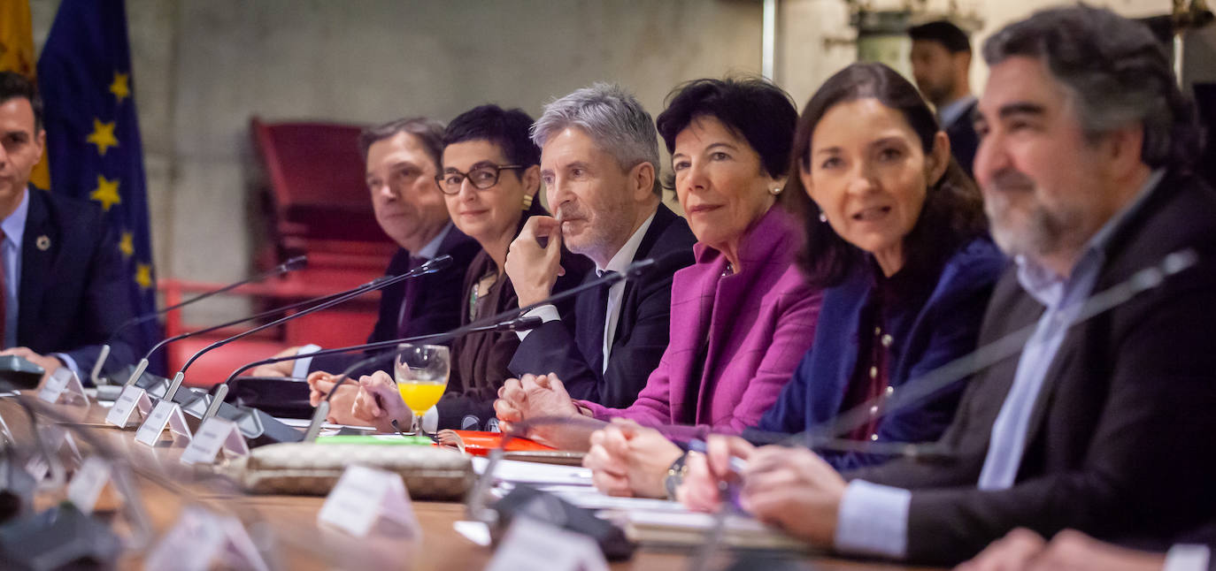 Fotos: Pedro Sánchez y 12 ministros afrontan en Logroño el reto demográfico