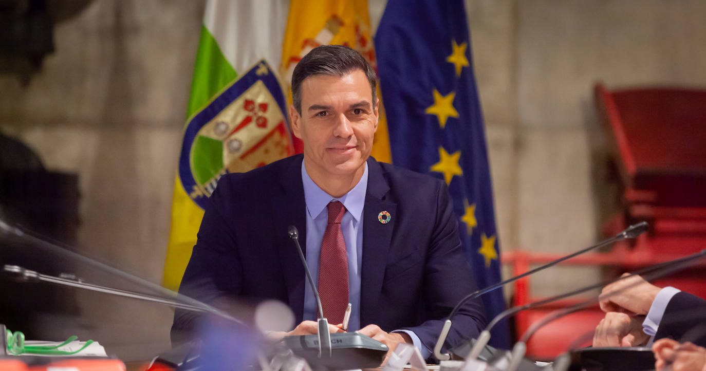 Fotos: Pedro Sánchez y 12 ministros afrontan en Logroño el reto demográfico