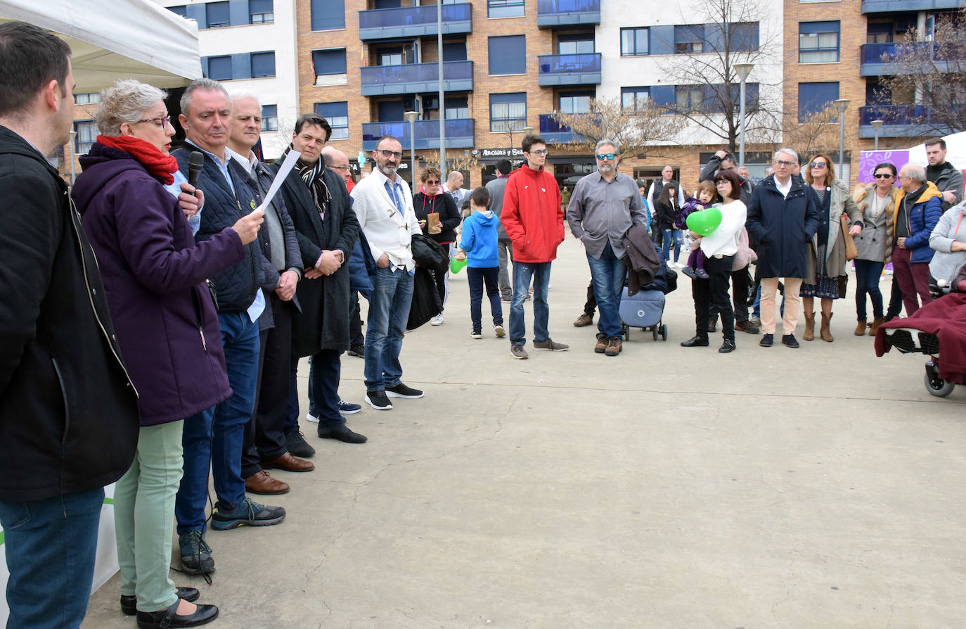 Fotos: Lectura del manifiesto a favor de las personas con enfermedades raras