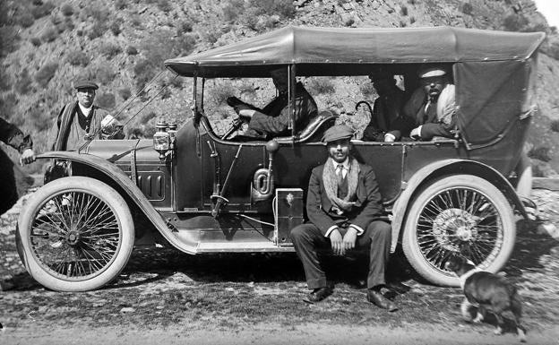 El Hispano-Suiza. Un vehículo extraordinario para una foto extraordinaria. 