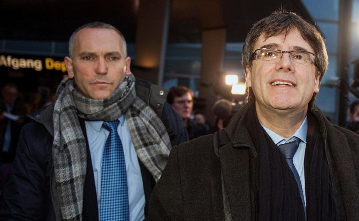 Una juez del TSJC cita como imputado al consejero Buch por el caso del escolta de Puigdemont