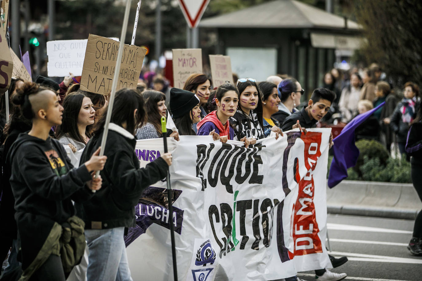 Fotos: 8M: Manifestación del Día Internacional de la Mujer en Logroño