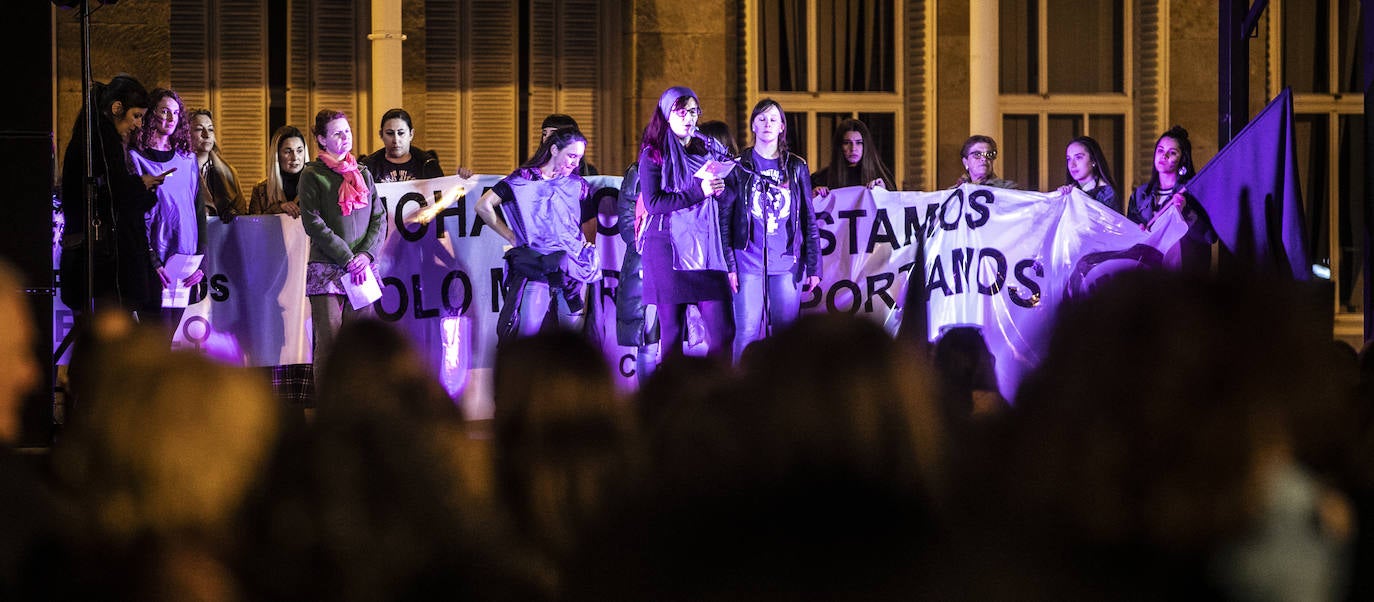 Fotos: 8M: Manifestación del Día Internacional de la Mujer en Logroño