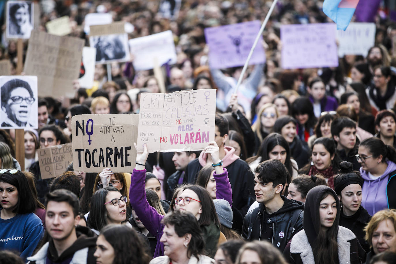 Fotos: 8M: Manifestación del Día Internacional de la Mujer en Logroño