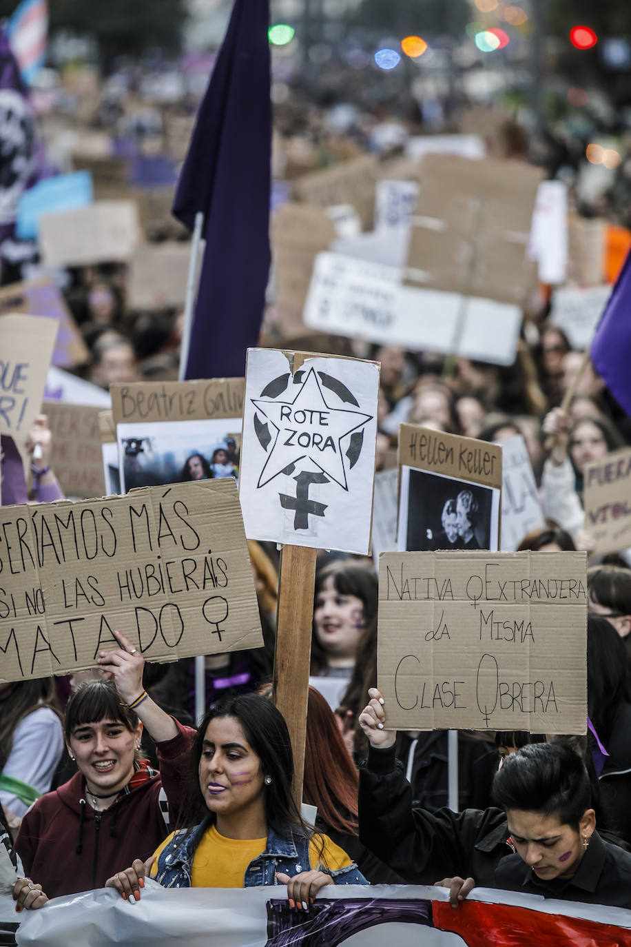 Fotos: 8M: Manifestación del Día Internacional de la Mujer en Logroño